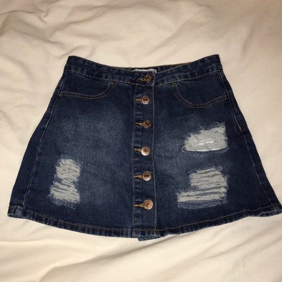 FOREVER 21 JEAN BUTTONED RIPPED SKIRT - Picture 1 of 2